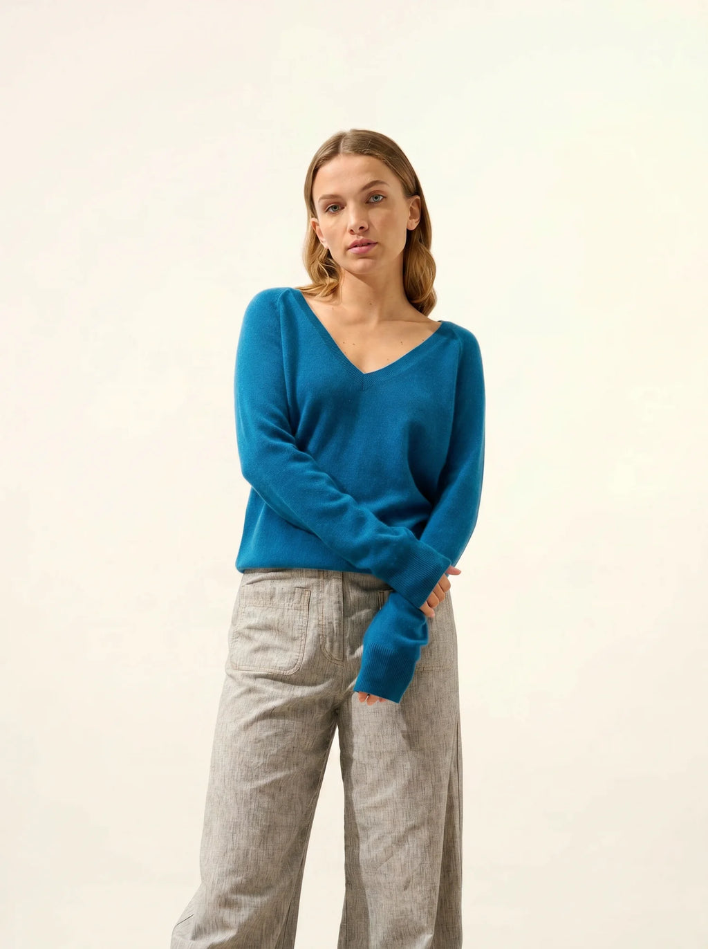 PHOEBE Pullover V-Ausschnitt Pfauenblau