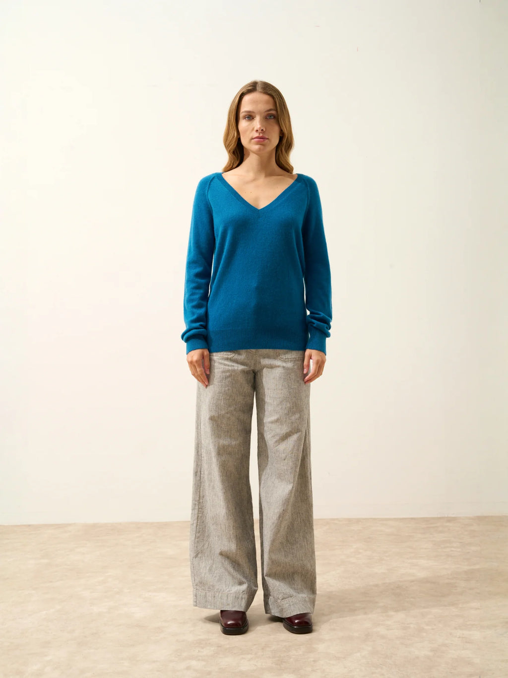 PHOEBE Pullover V-Ausschnitt Pfauenblau