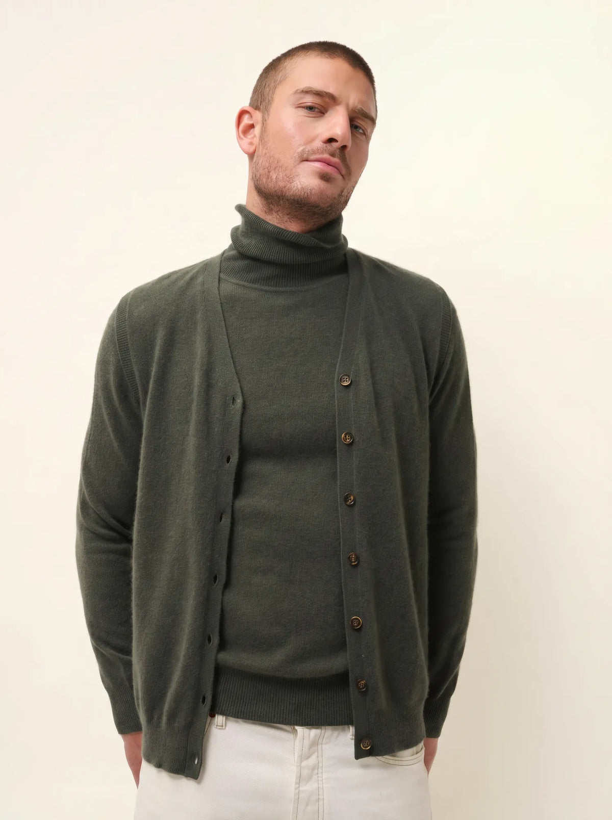 LANA Cardigan Col V sans Manches Kaki