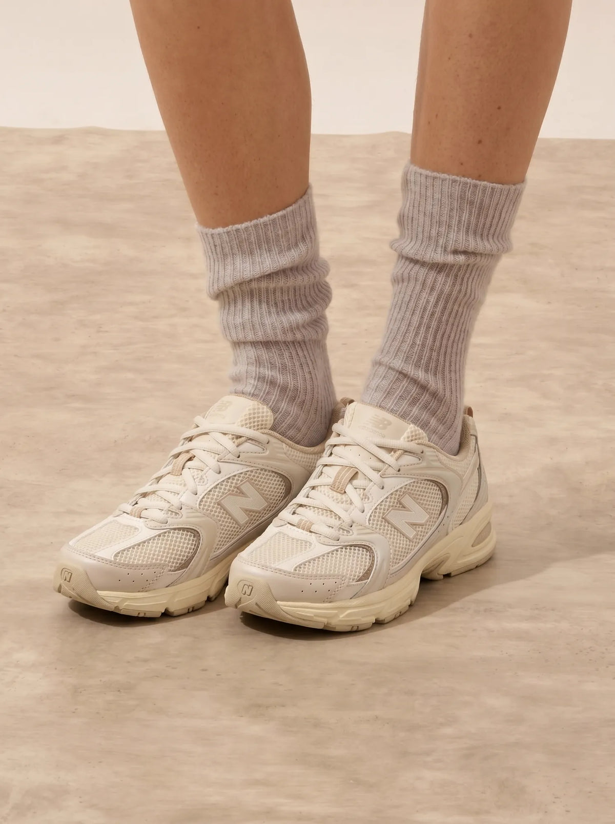 DAYAYA Socken 4-fädig Perlgrau meliert