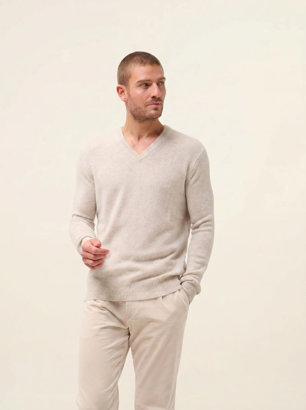NATHAN Sweater V-Neck 4 Ply Heather Pearl Grey