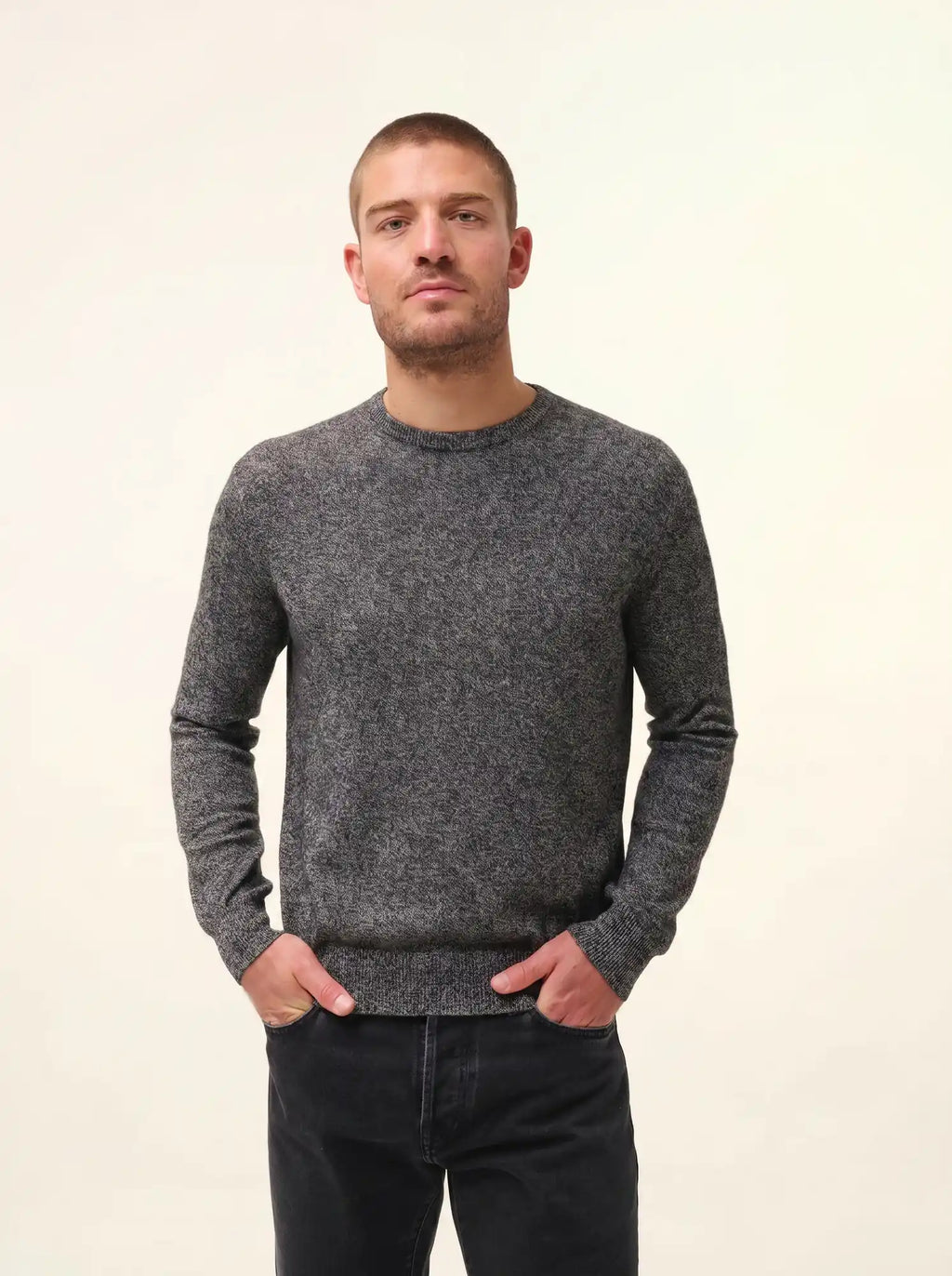 HOWARD Pull Col Rond Noir et Blanc