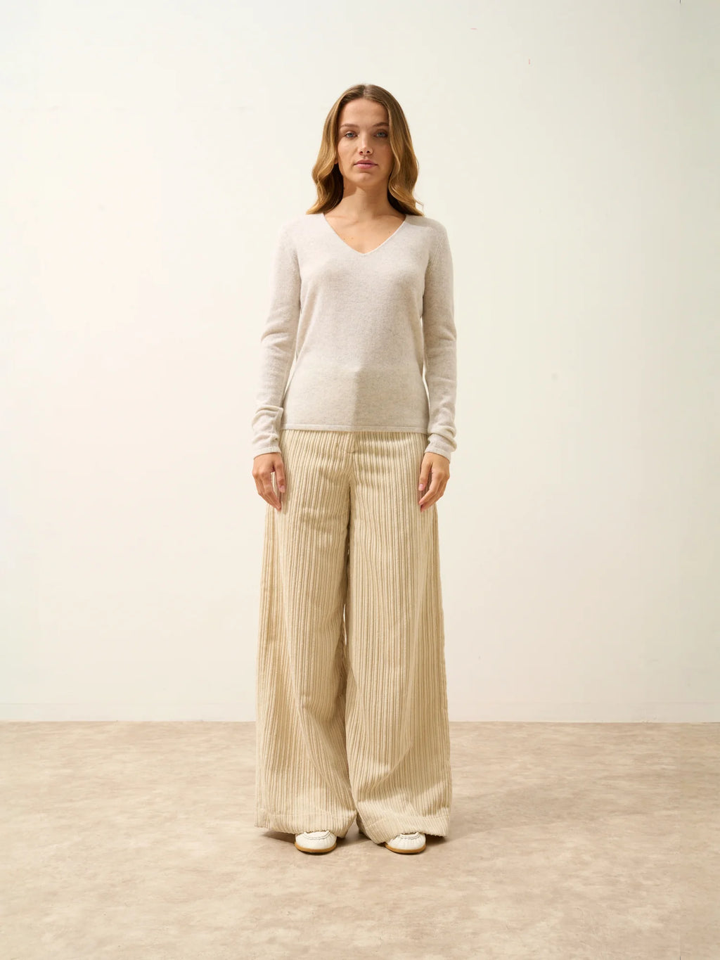JOAN Pullover V-Ausschnitt Perlgrau meliert