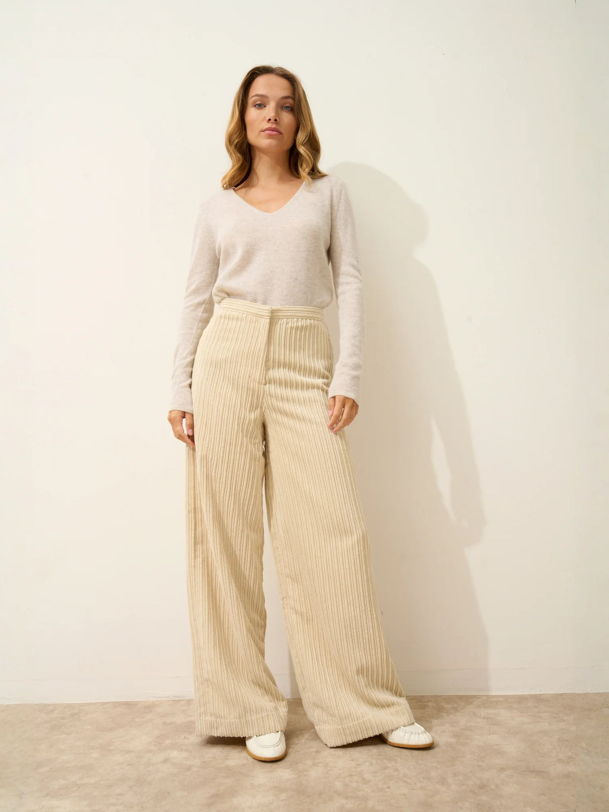 JOAN Pullover V-Ausschnitt Perlgrau meliert