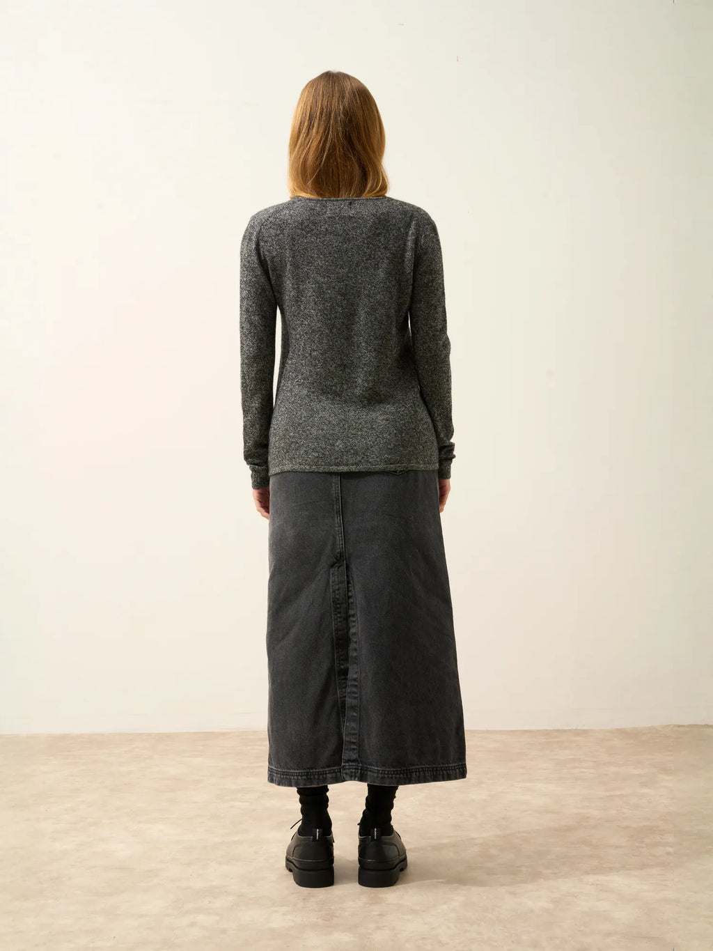 JOAN Pull Col V Noir et Blanc