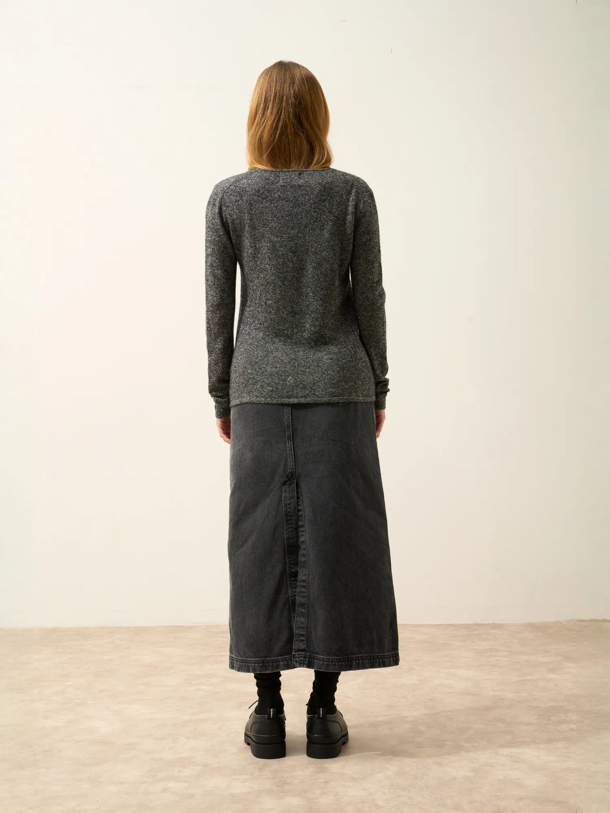 JOAN Pull Col V Noir et Blanc