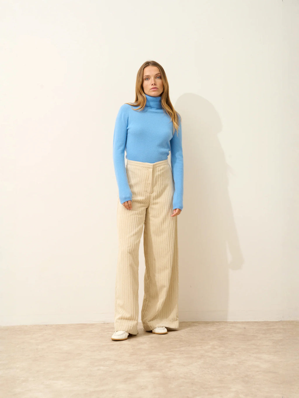 AVA Pull Col Roulé Bleu Bébé
