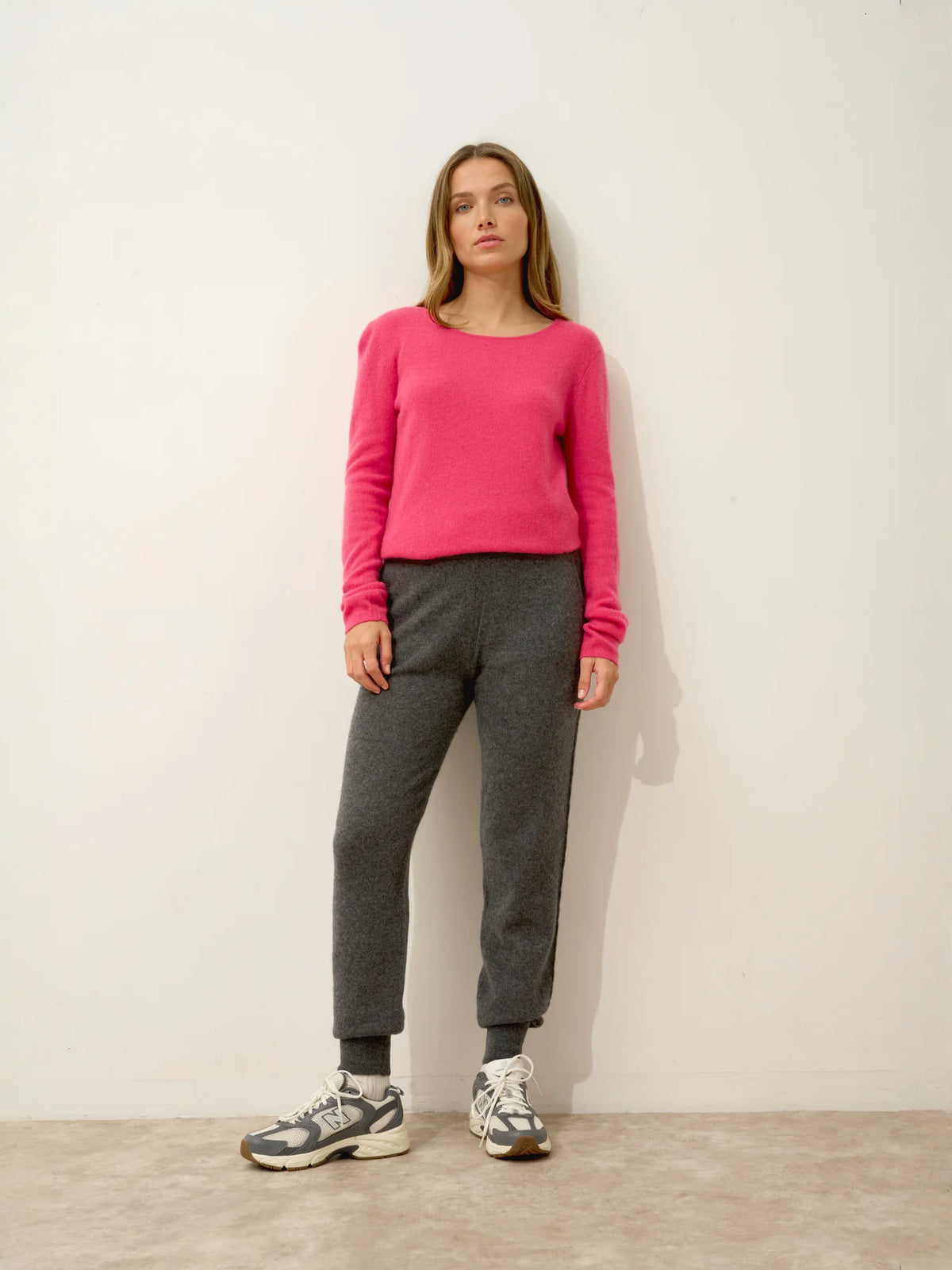 VIVIAN Pull Col Rond Fraise