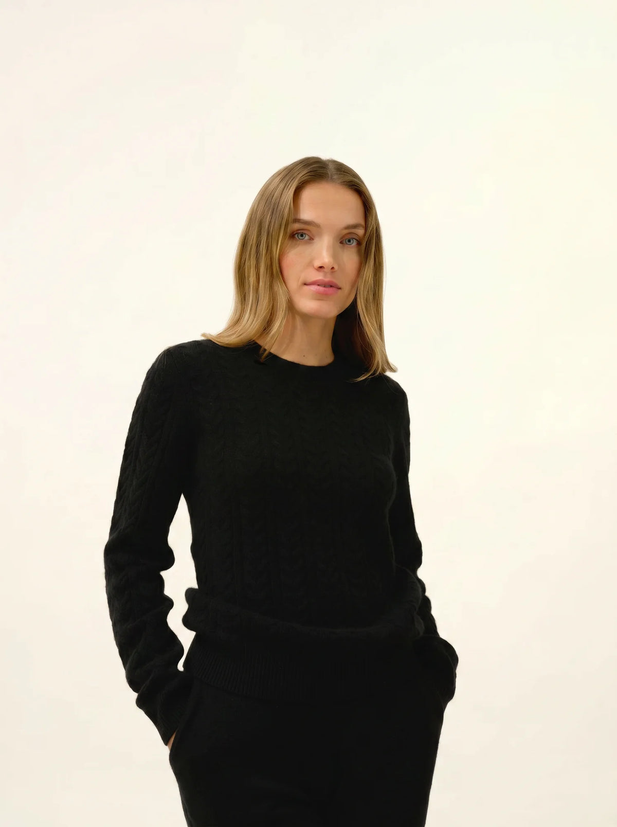 ALICE Pull Col Rond 4 Fils Noir