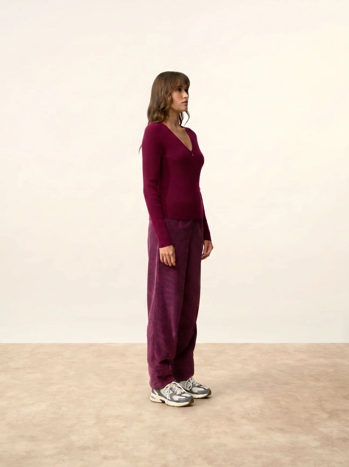 ZION Vest Zipped V-Neck Burgundy