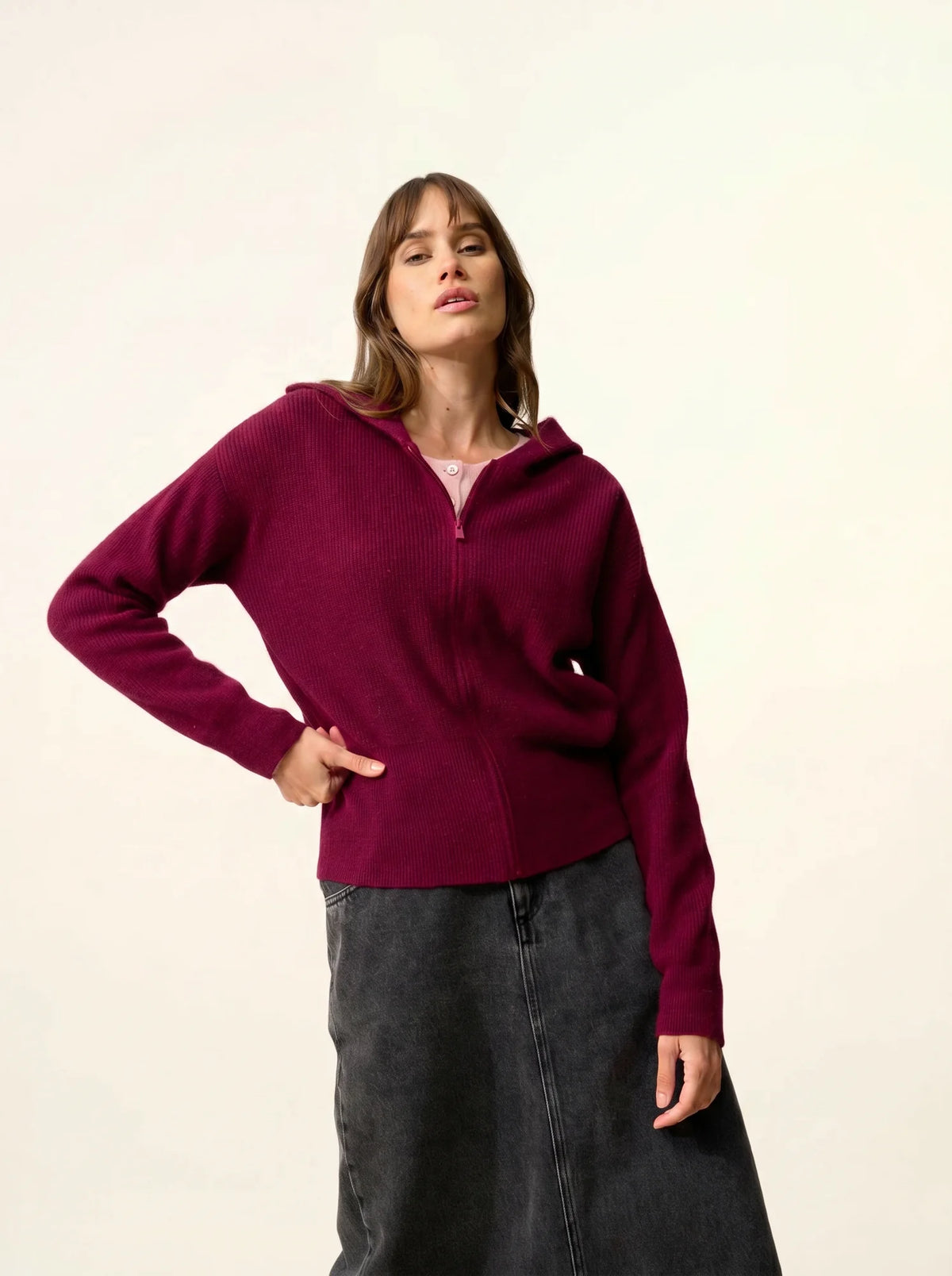 HELGA Vest Zipped Hooded Burgundy
