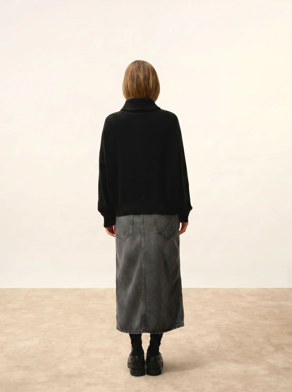 PIURA Sweater Peter Pan Collar Black
