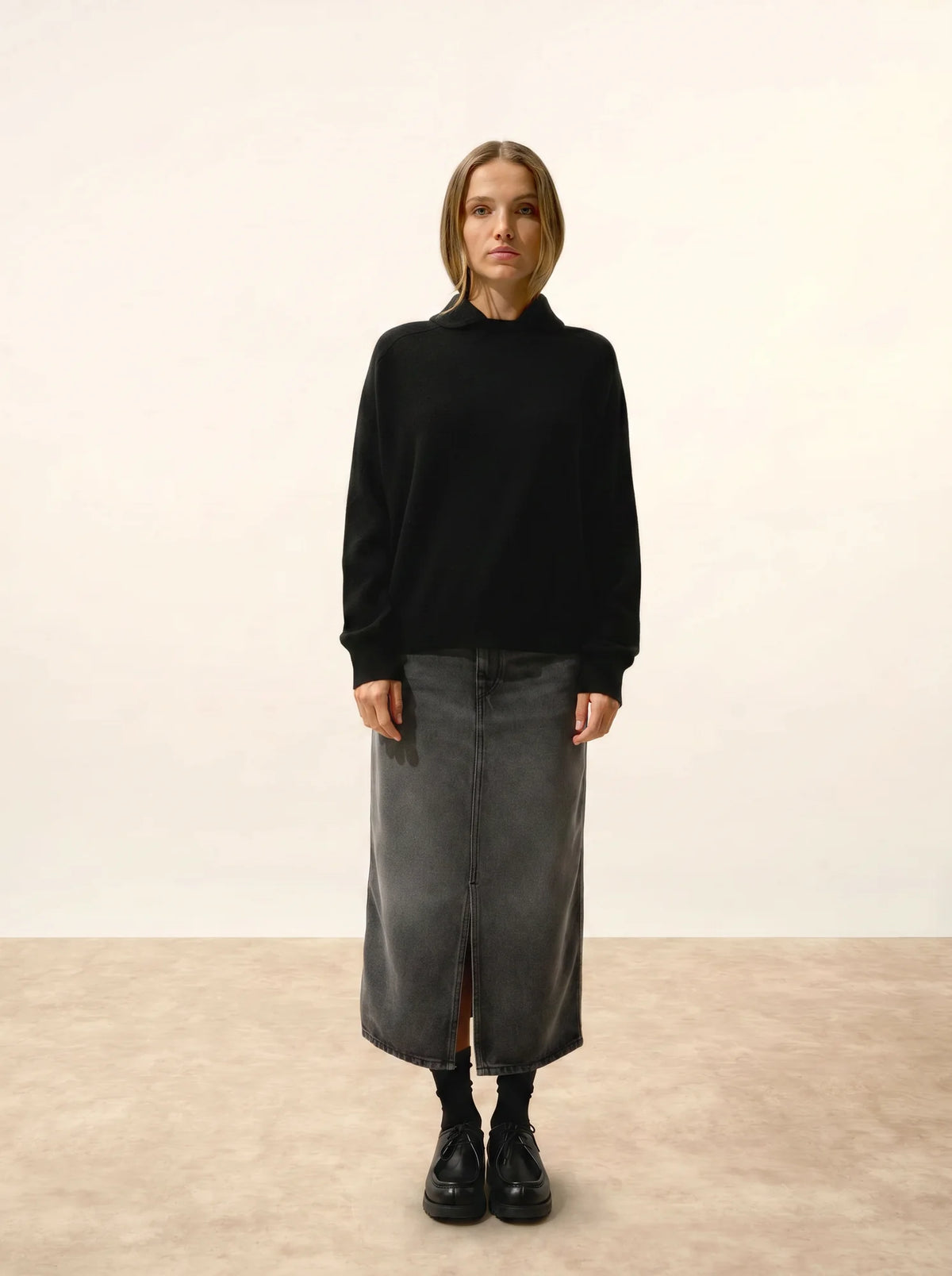 PIURA Sweater Peter Pan Collar Black