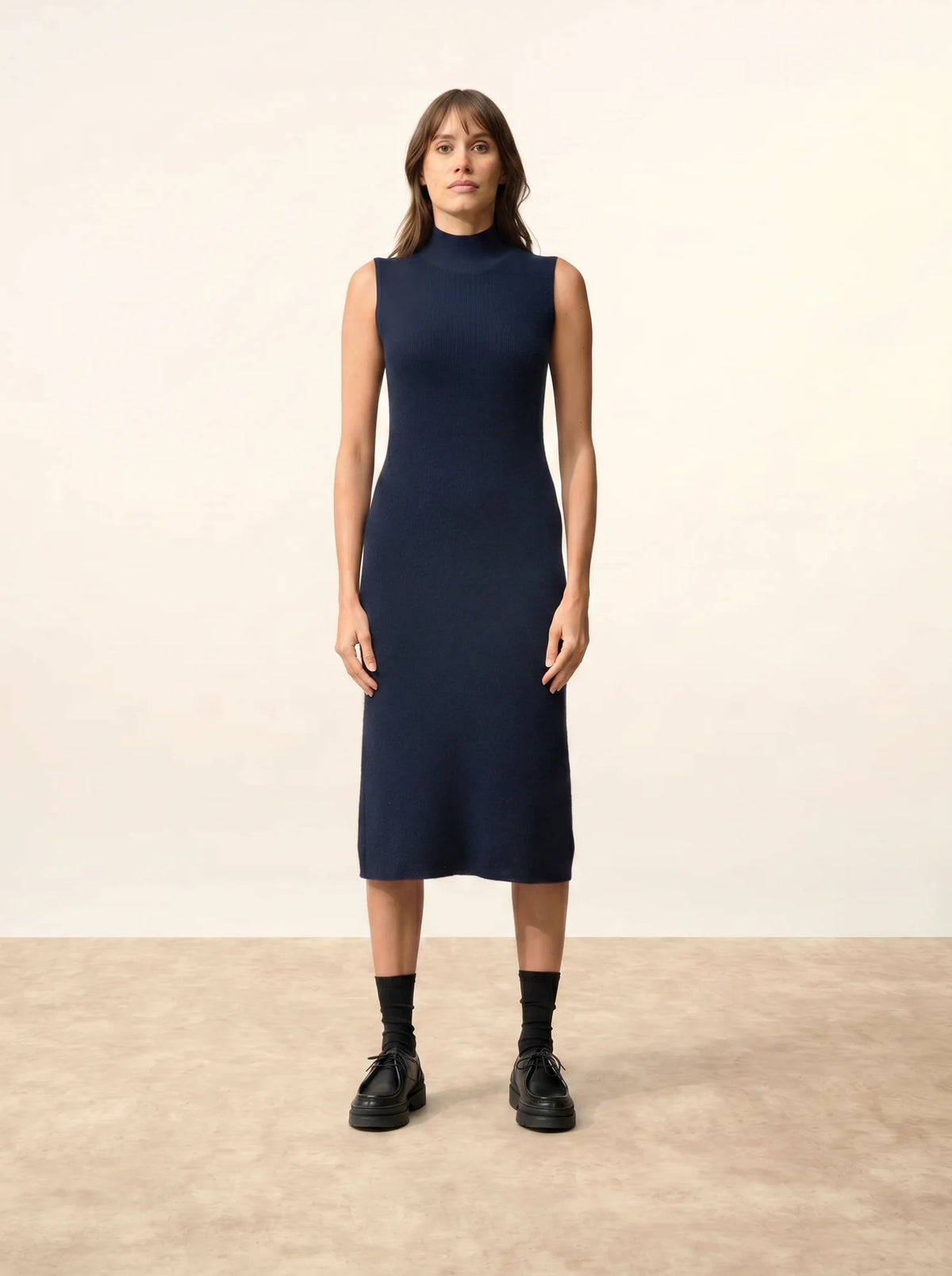 LOTTIE Robe Col Montant sans Manches Bleu Marine