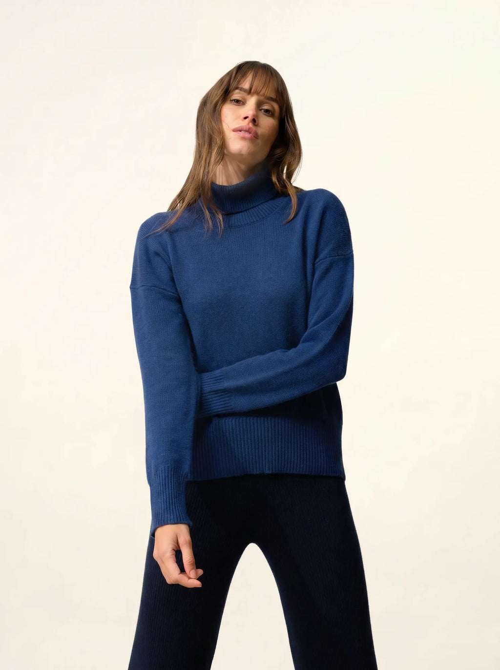 ROMANE Sweater Turtleneck 4 Ply Midnight