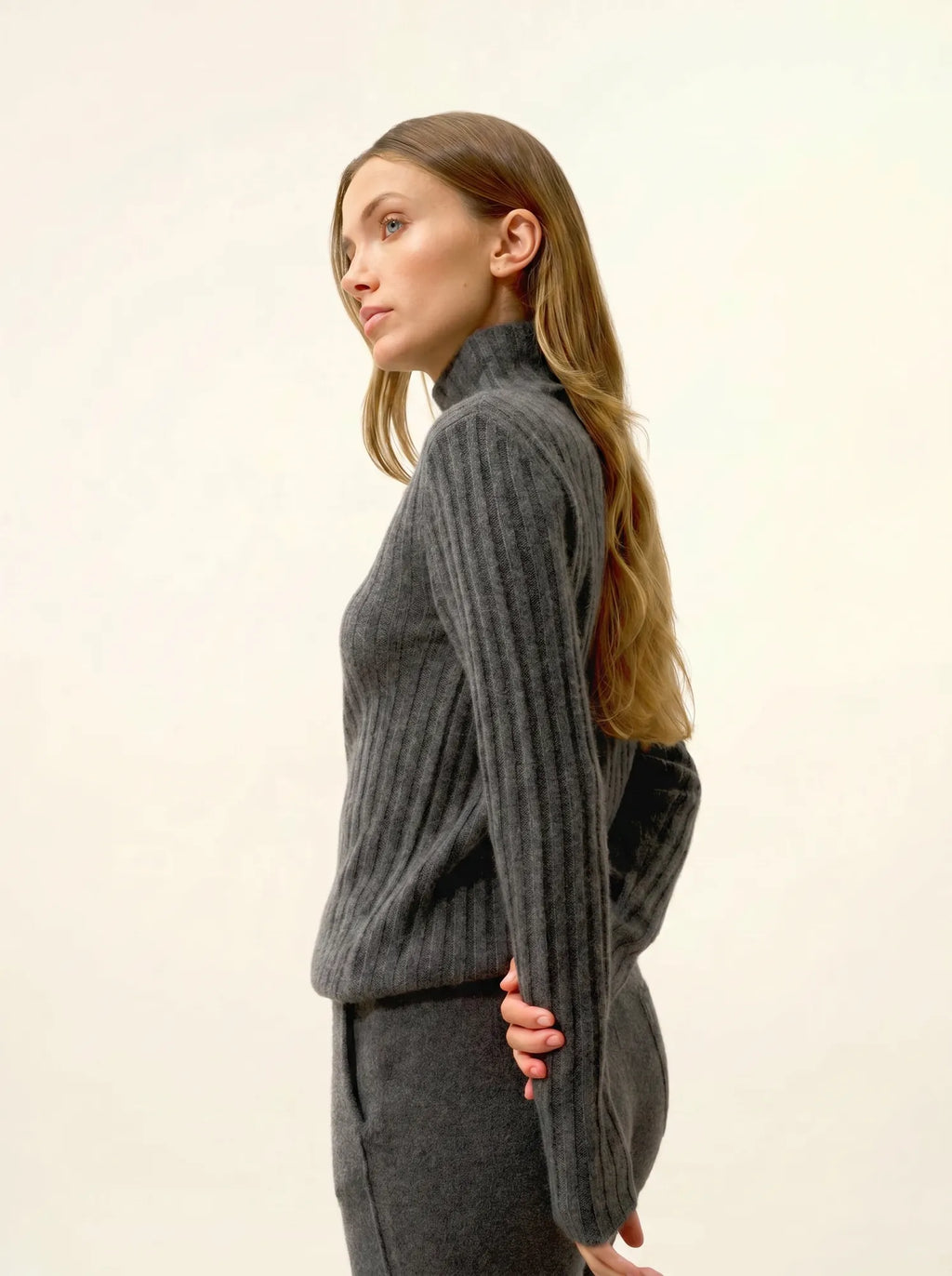 SUNNEVA Sweater Mock Neck 4 Ply Heather Charcoal