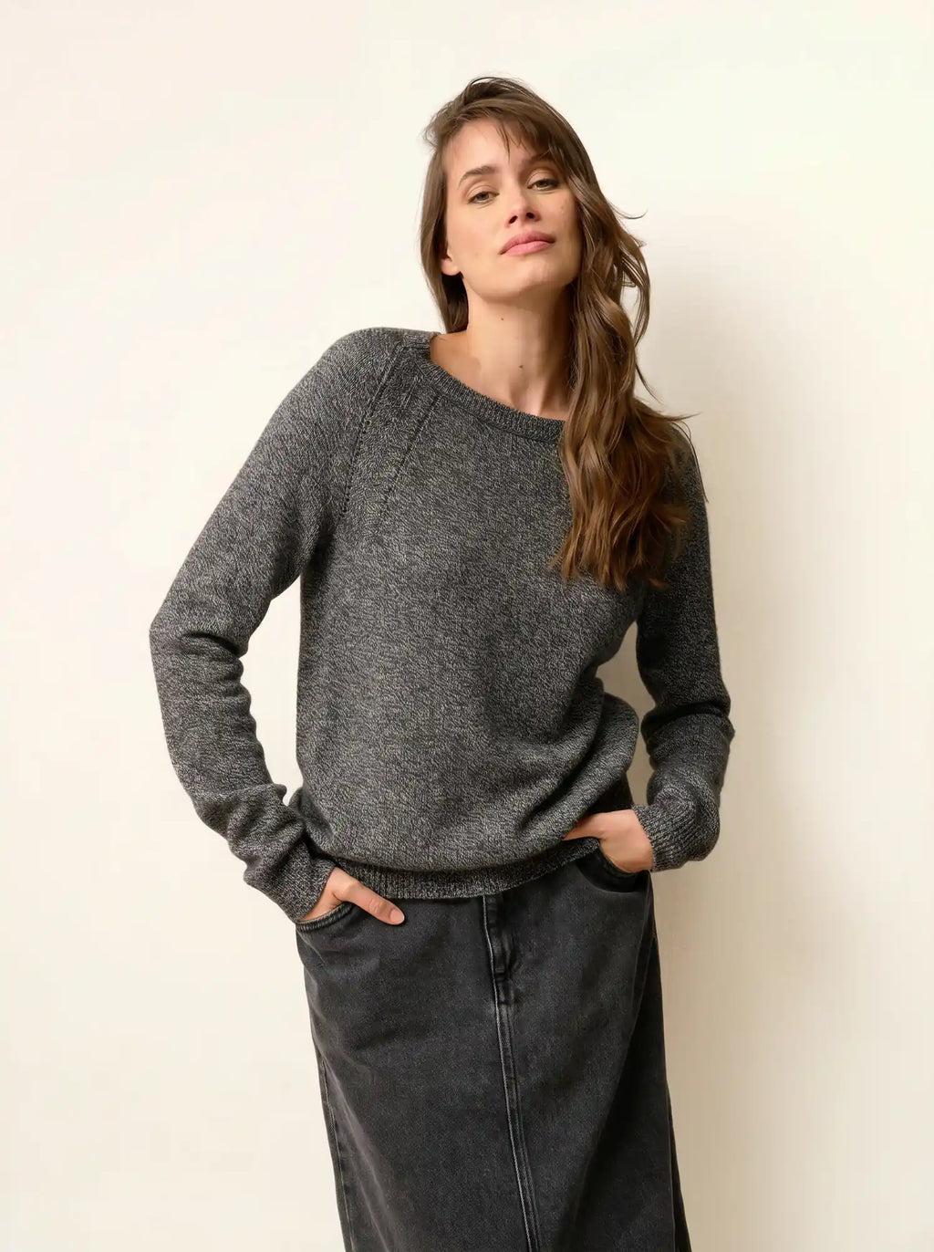 AREQUIPA Sweater Crew Neck 4 Ply Black and White