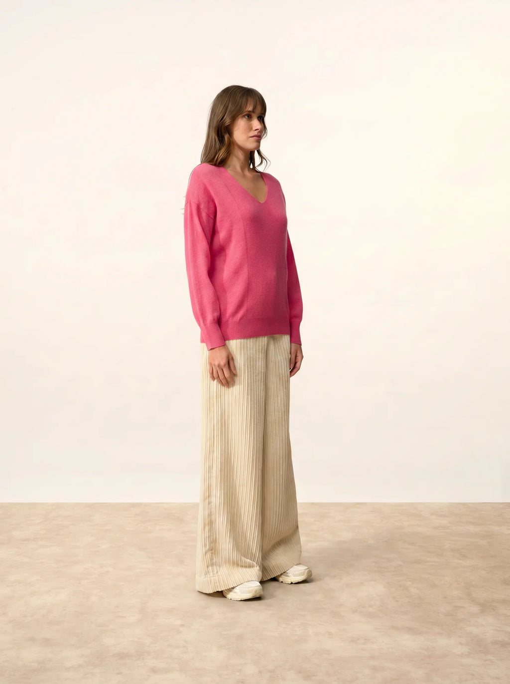 BIRSE Pullover V-Ausschnitt Erdbeerrot