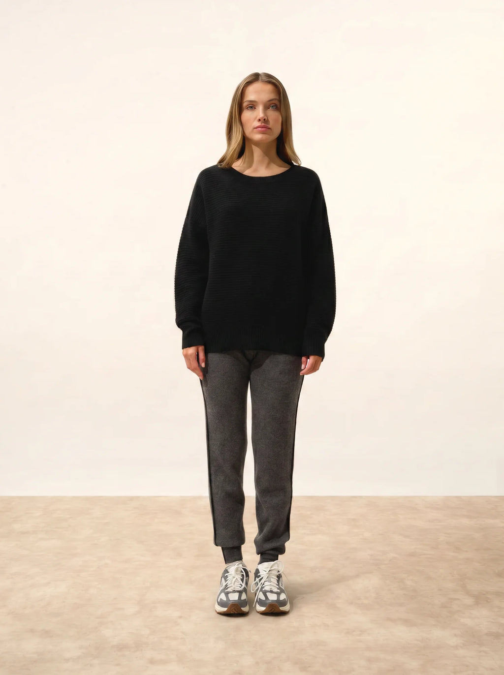 LOUNA Pull Col Rond 4 Fils Noir