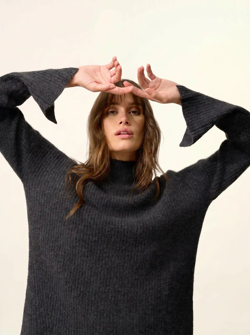 LOUISE Sweater Mock Neck 4 Ply Heather Black