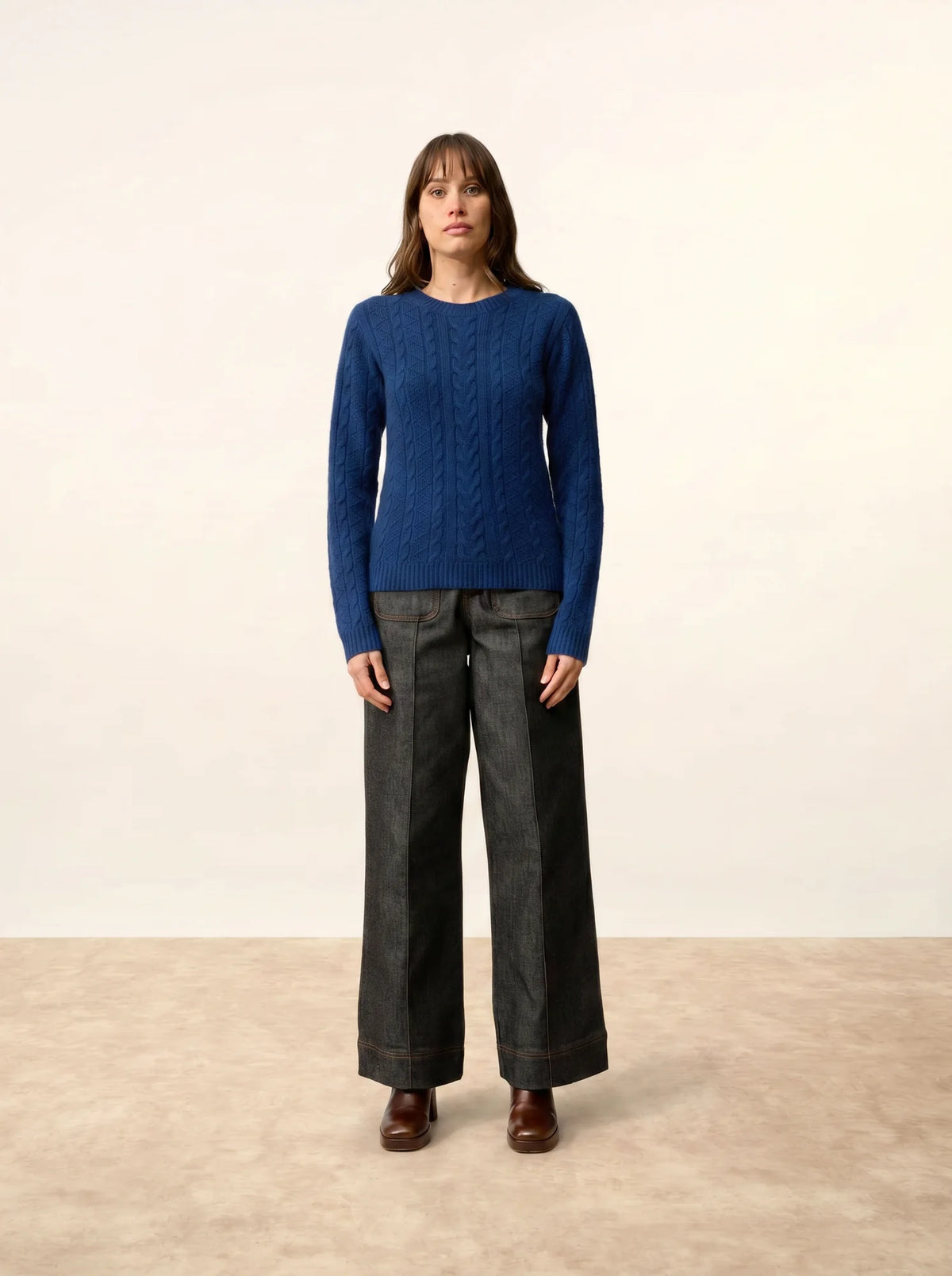 OLIVIA Sweater Crew Neck 8 Ply Midnight