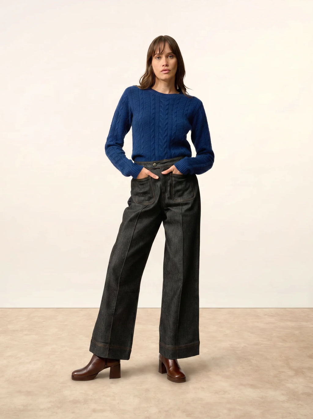OLIVIA Sweater Crew Neck 8 Ply Midnight