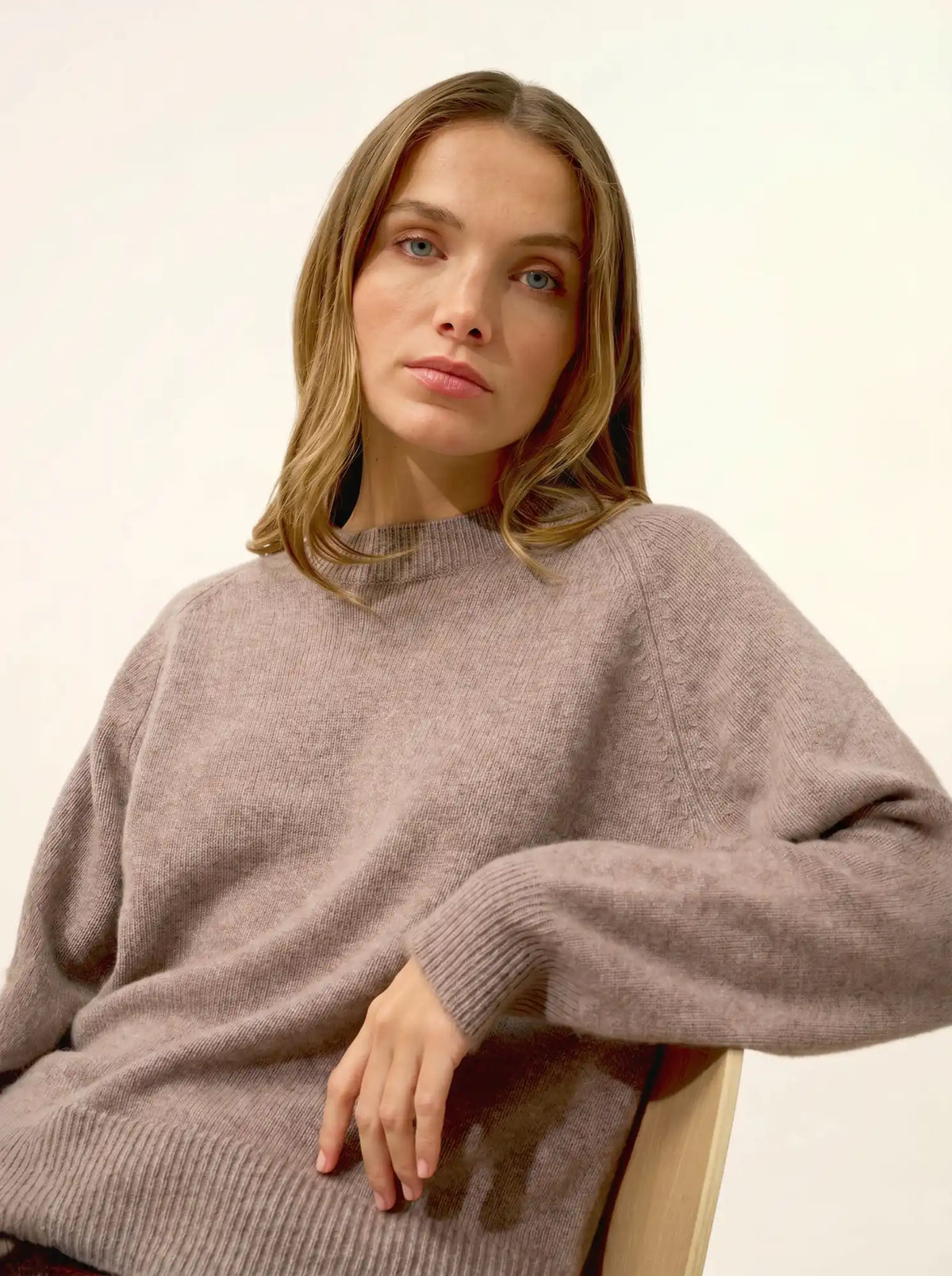 JON Sweater Crew Neck 4 Ply Heather Caribou