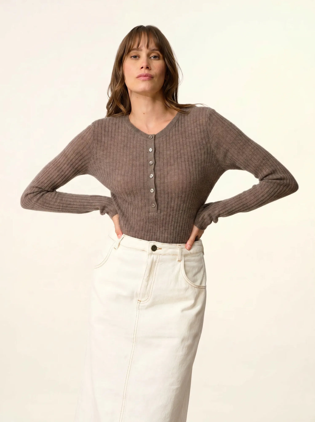 FUNI Body Boutonné Col Rond Taupe Chiné