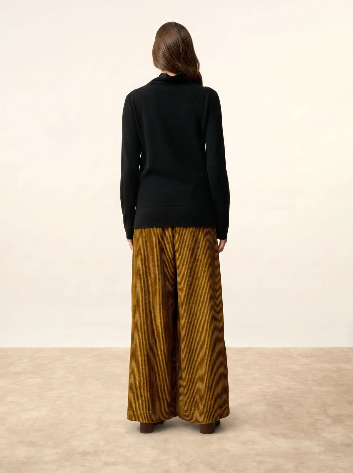 AMBRE Pull Col Montant Noir