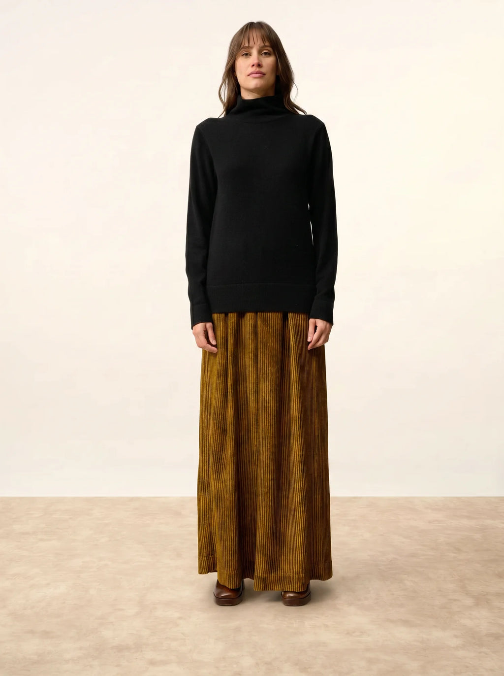 AMBRE Pull Col Montant Noir