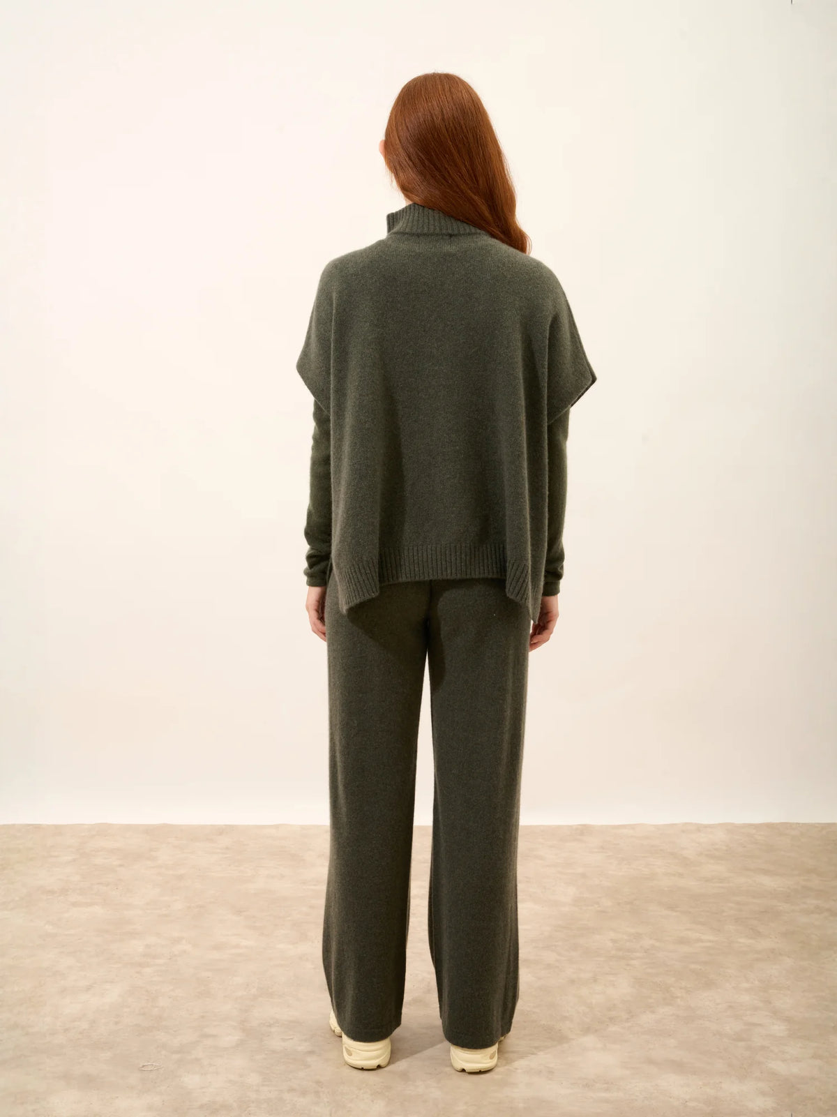 VIVIENNE Poncho Truckerkragen 4-fädig Khaki meliert