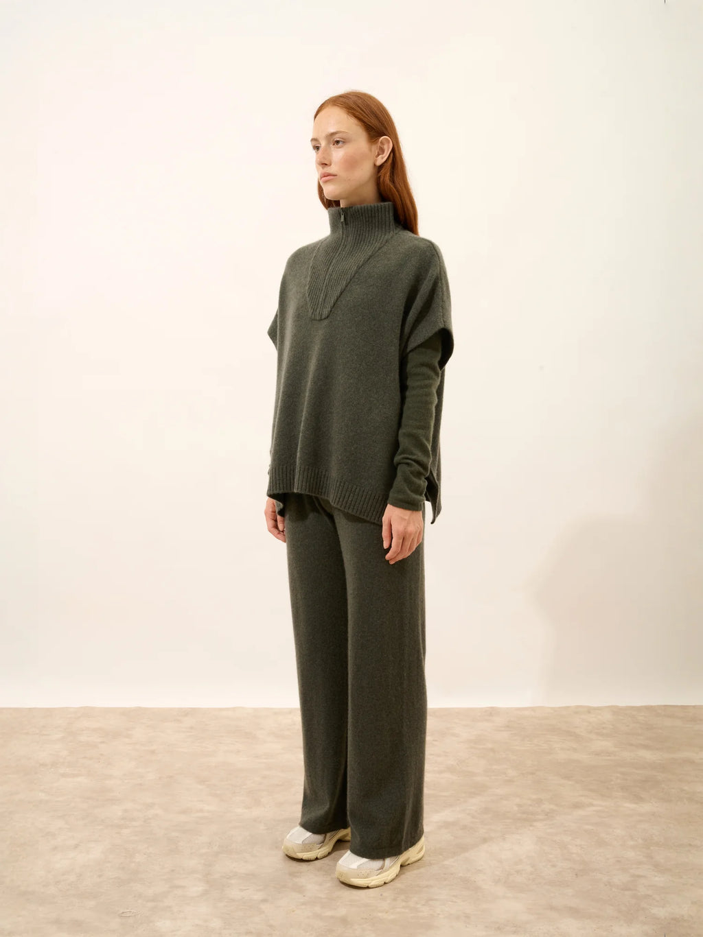 VIVIENNE Poncho Truckerkragen 4-fädig Khaki meliert