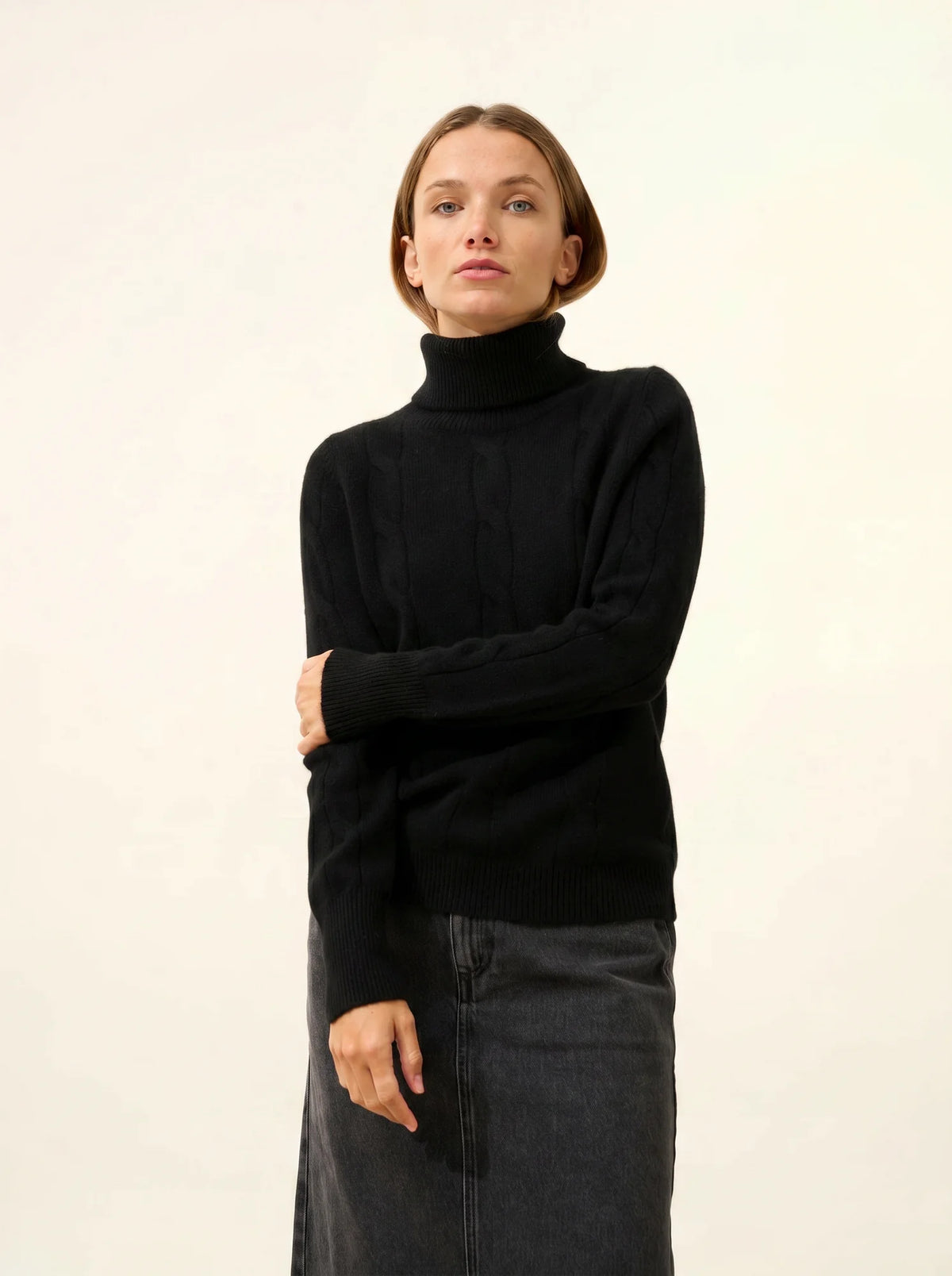 ESTELLE Sweater Turtleneck 4 Ply Black