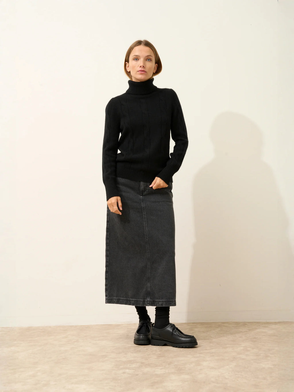 ESTELLE Sweater Turtleneck 4 Ply Black