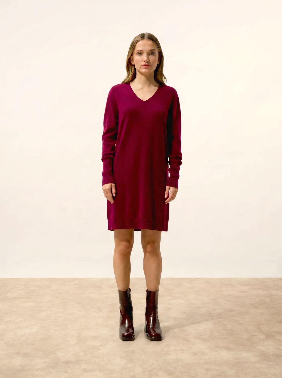 MILEYA Kleid V-Ausschnitt Bordeaux