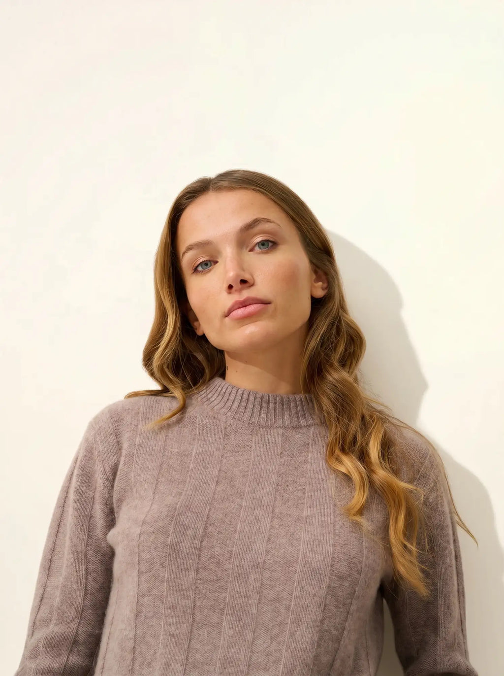 CALINDRA Sweater Crew Neck 4 Ply Heather Caribou