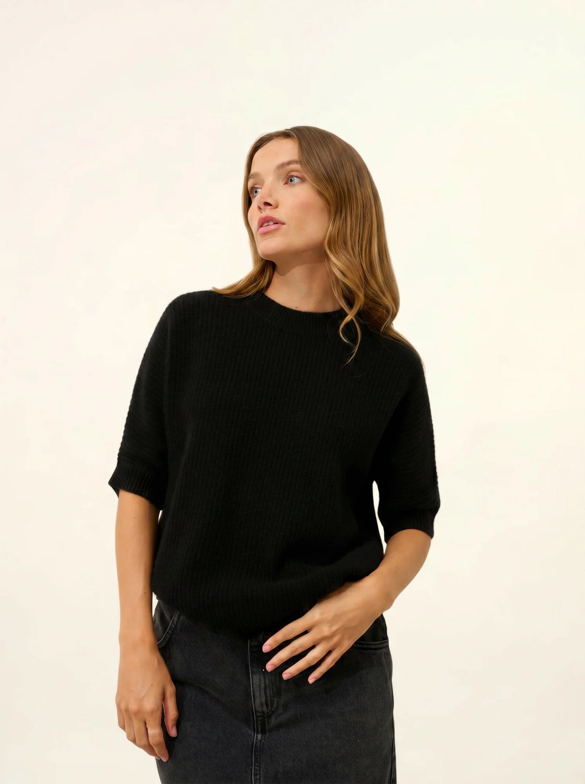 ÉRINA T-Shirt U-Boot-Ausschnitt Fledermausarm 4-fädig Schwarz