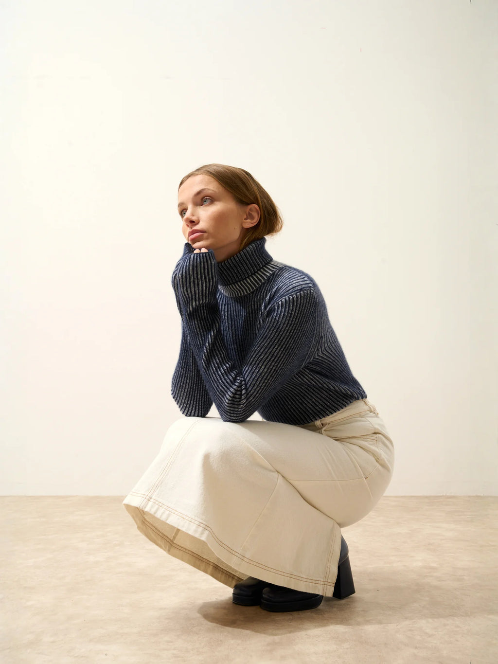 SOMNIA Pullover Rollkragen 4-fädig Schneeweiß und Marineblau