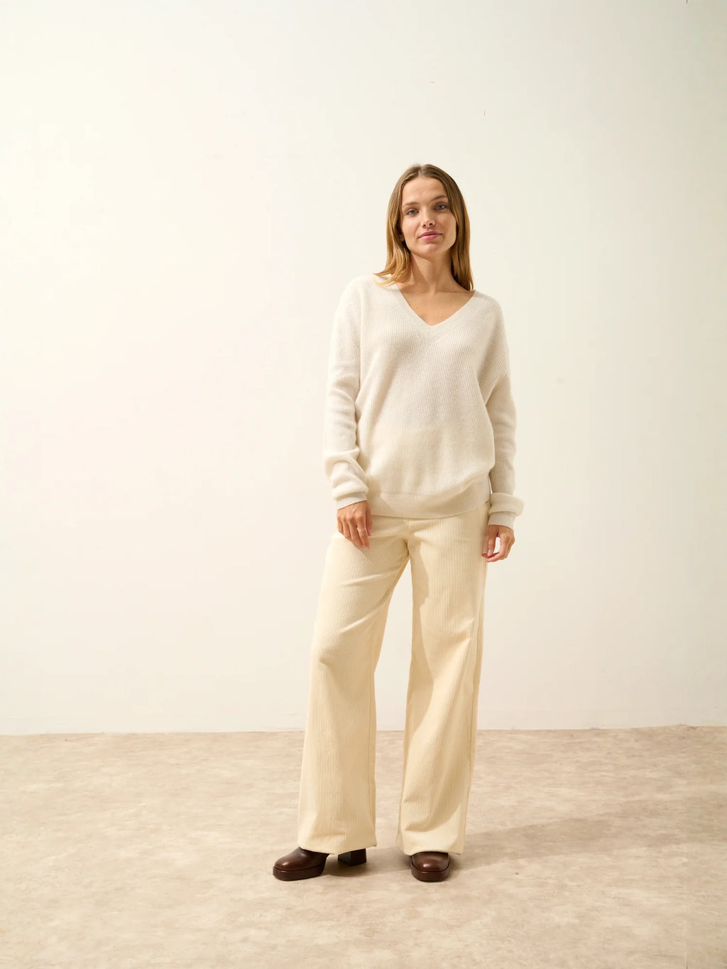 ALENIA Pullover V-Ausschnitt Elfenbein