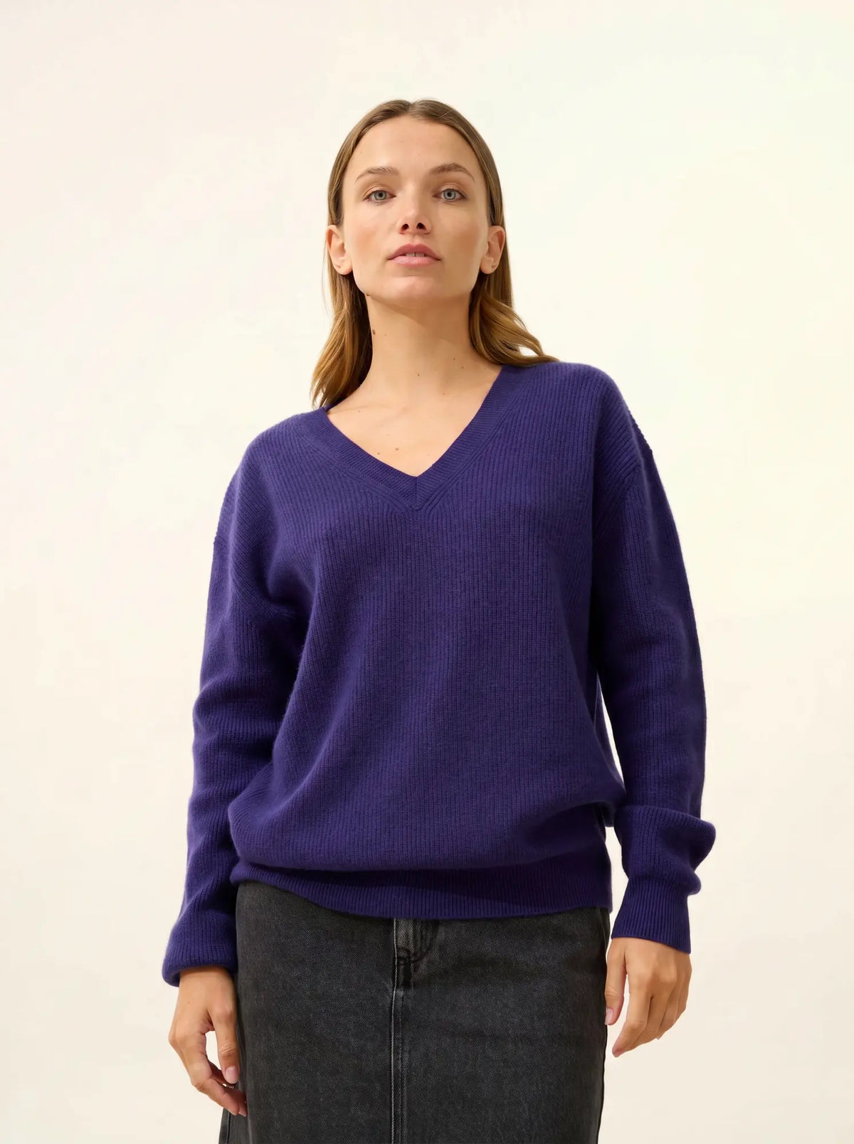 ALENIA Pullover V-Ausschnitt Tiefviolett