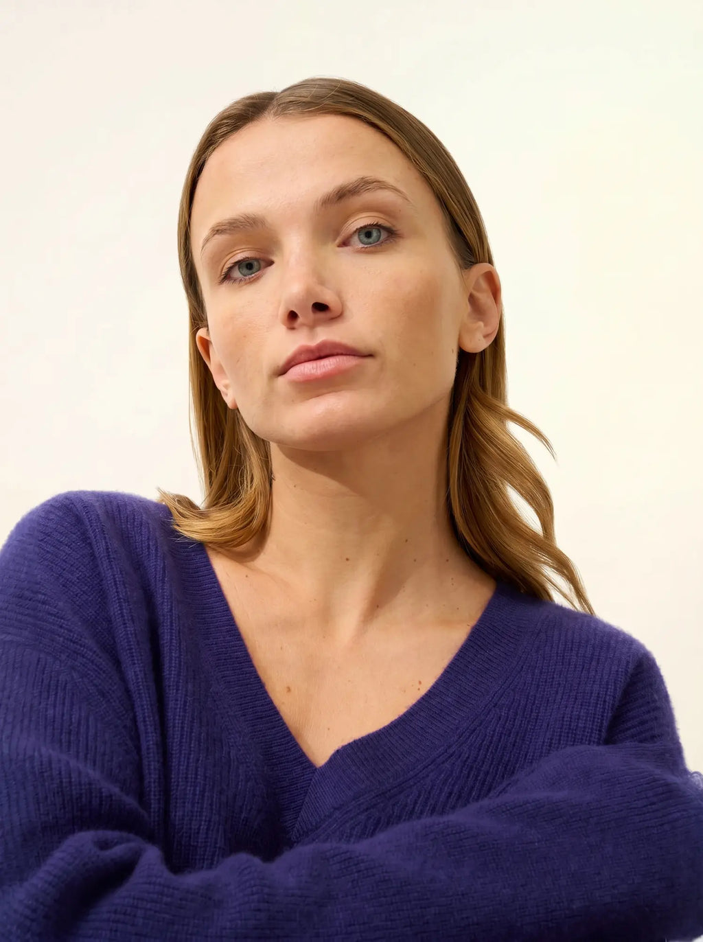 ALENIA Pullover V-Ausschnitt Tiefviolett