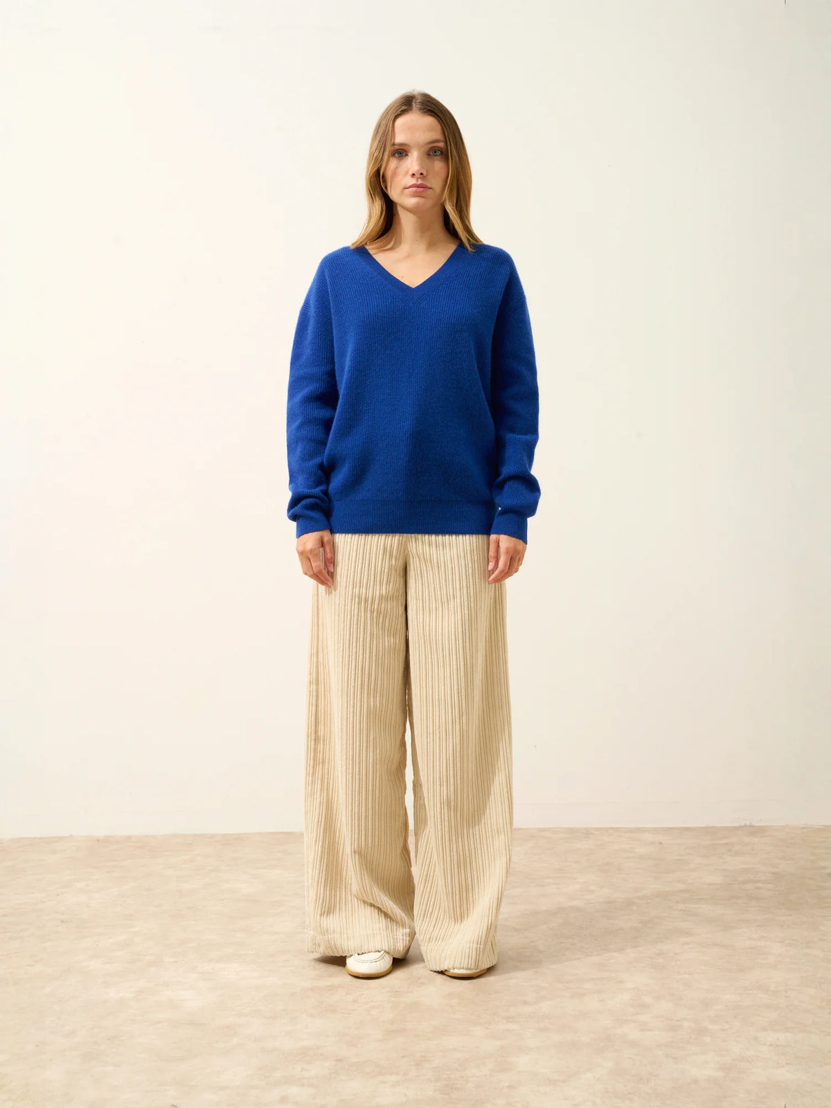 ALENIA Pull Col V Outremer