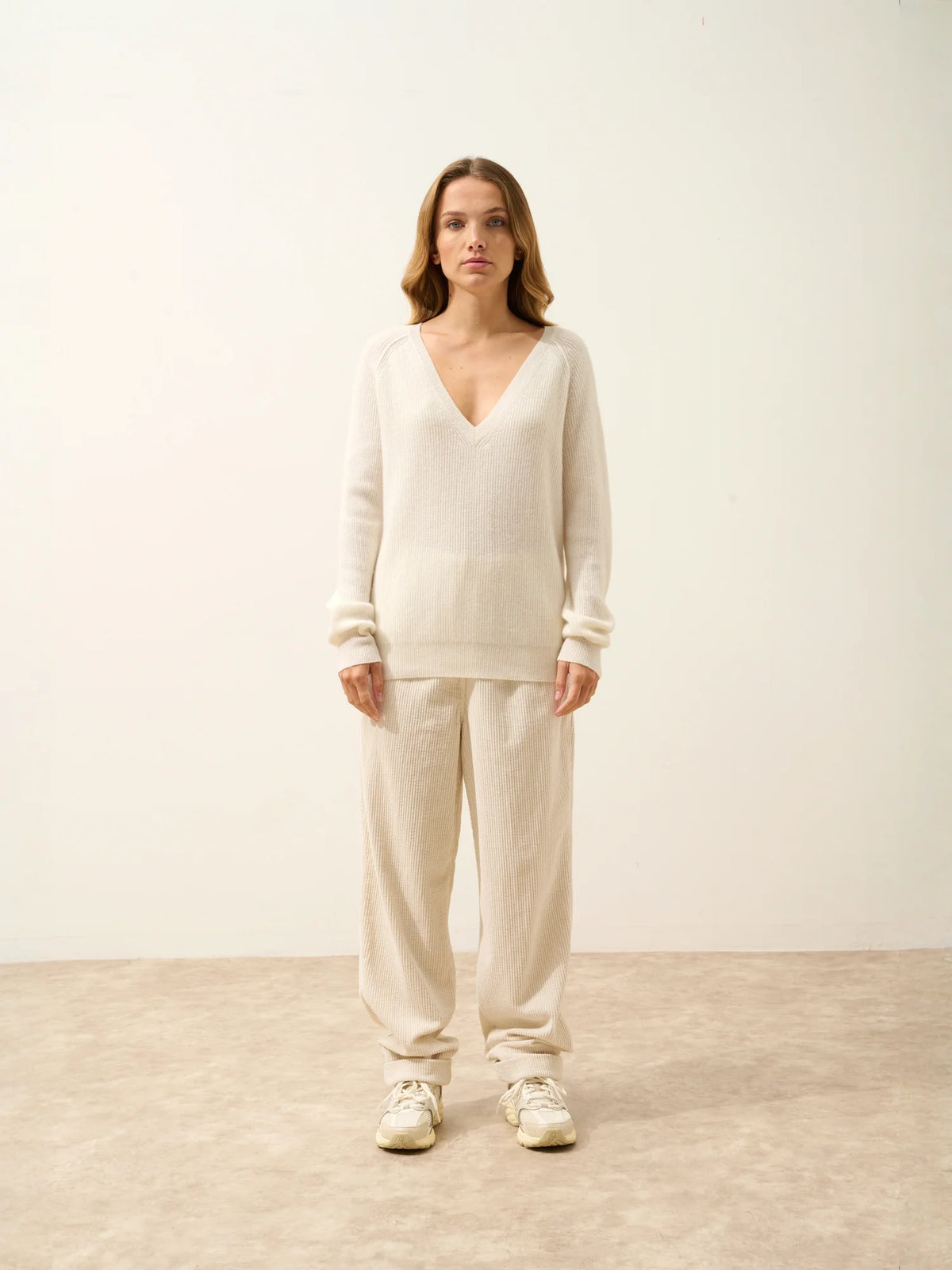 ARISTA Pullover V-Ausschnitt Elfenbein