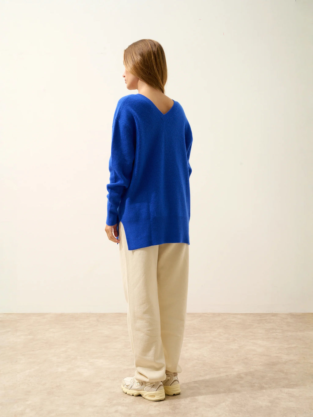 SERÉLIS Pullover V-Ausschnitt vorne und hinten Persischblau