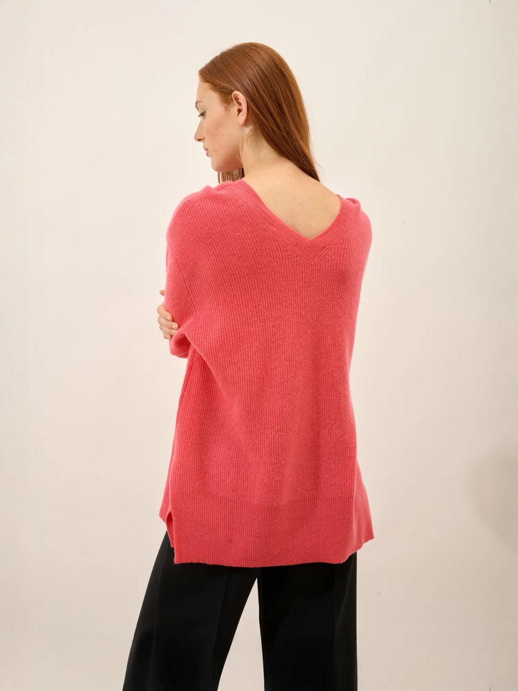SERÉLIS Sweater V-Neck Front and Back Strawberry