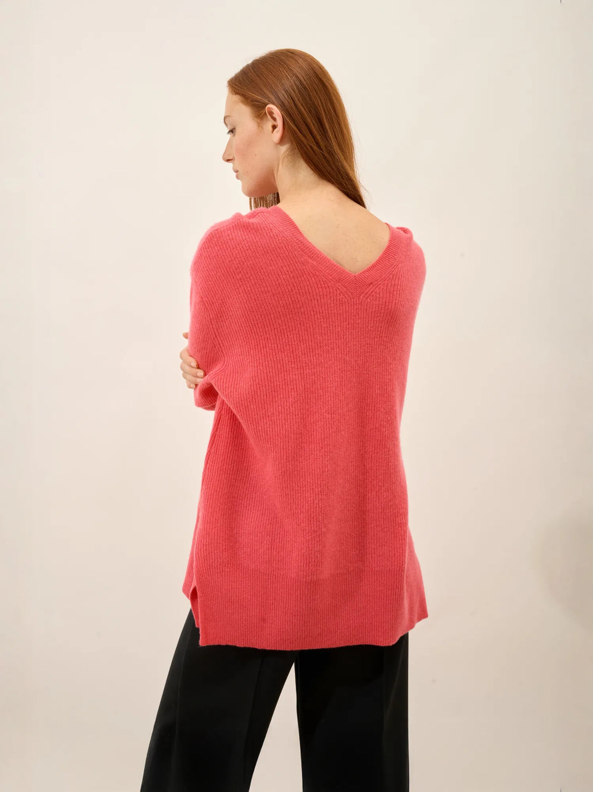SERÉLIS Sweater V-Neck Front and Back Strawberry