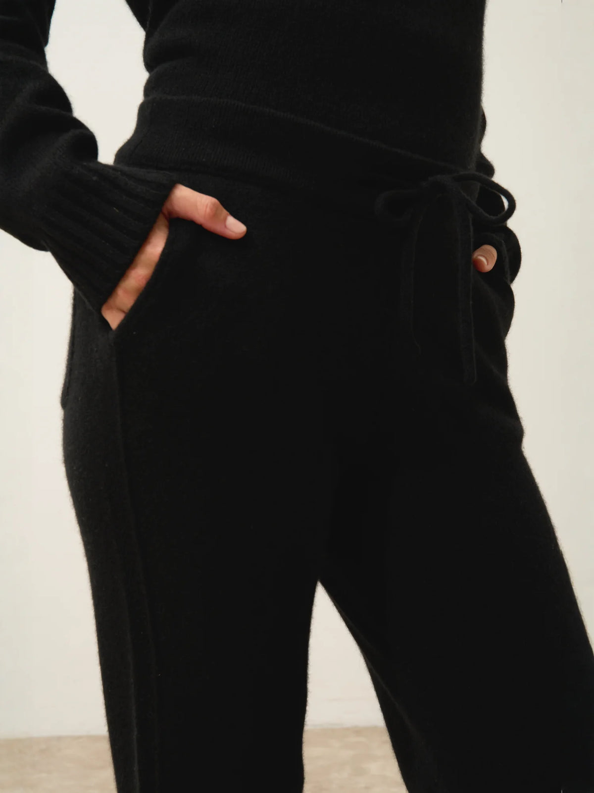 KIRAUNA Jogging 4 Fils Noir