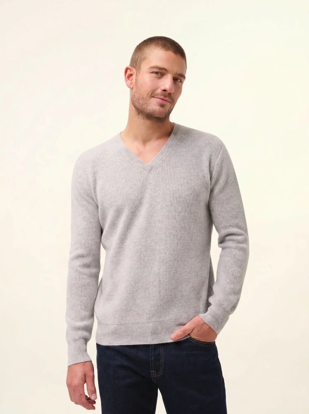 MEVRON Pull Col V Gris Clair Chiné