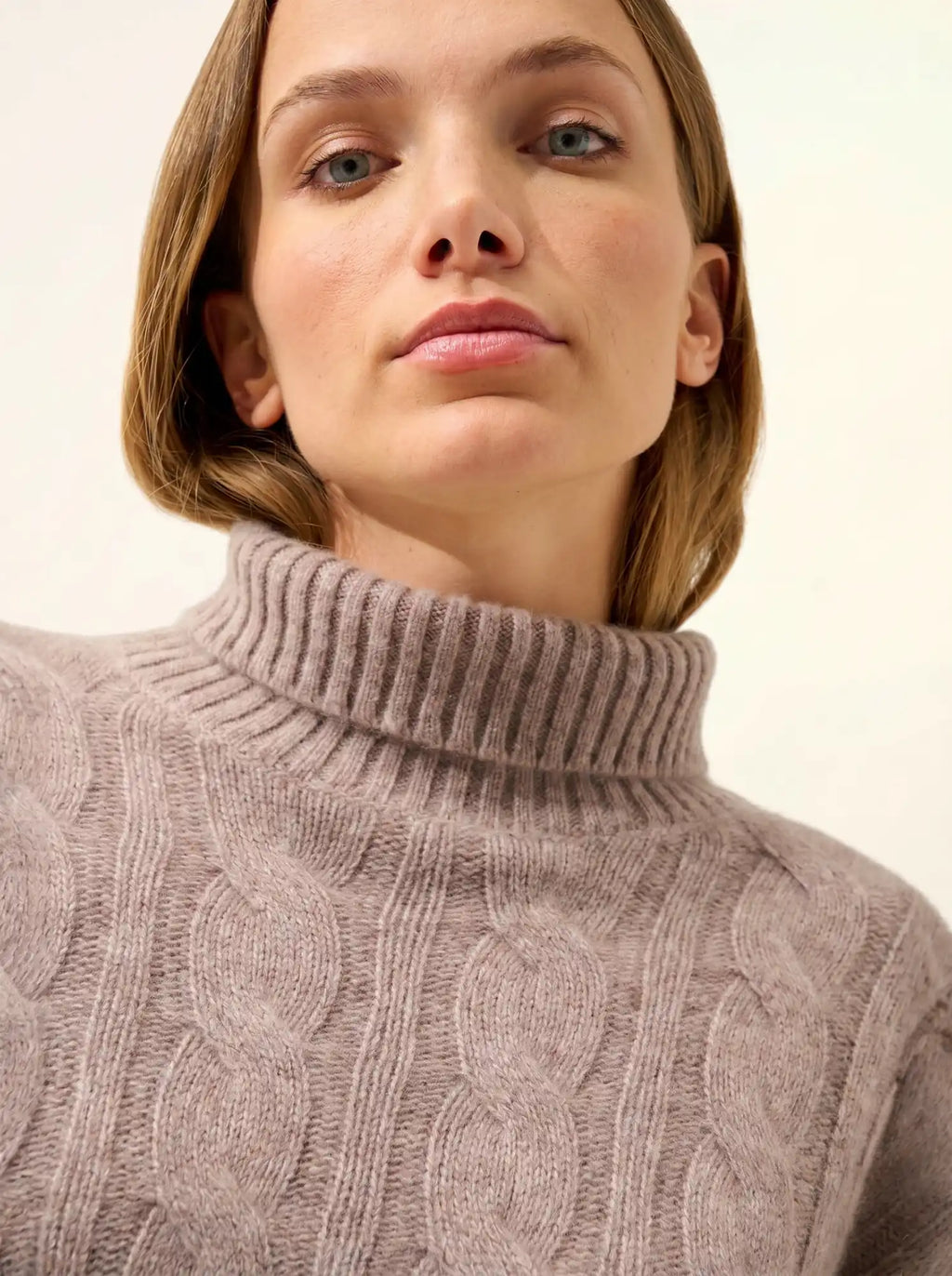 ALESSIA Pullover Rollkragen 6-fädig Caribou meliert