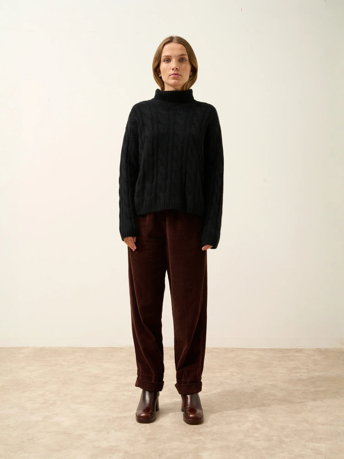 ALESSIA Pullover Rollkragen 6-fädig Schwarz